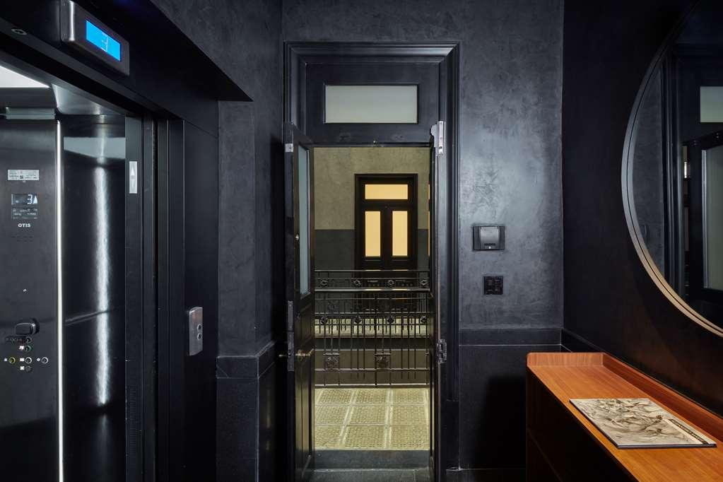 Umbral, Curio Collection By Hilton Hotel